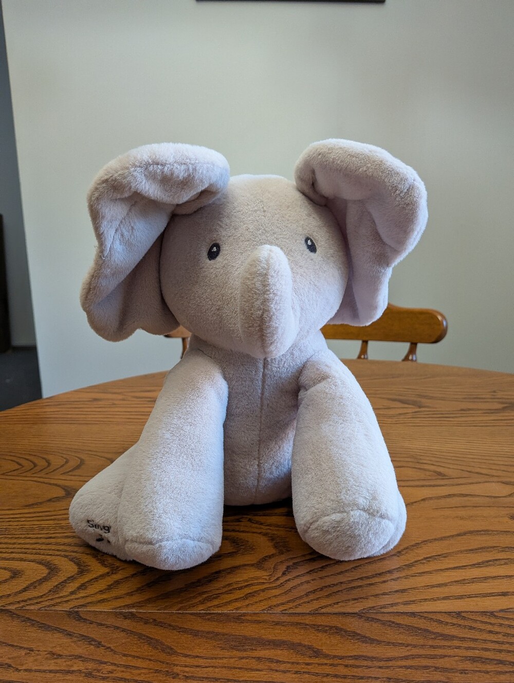 GUND Baby. Animated Flappy The Elephant. Sings And Plays. Press Back Feet .